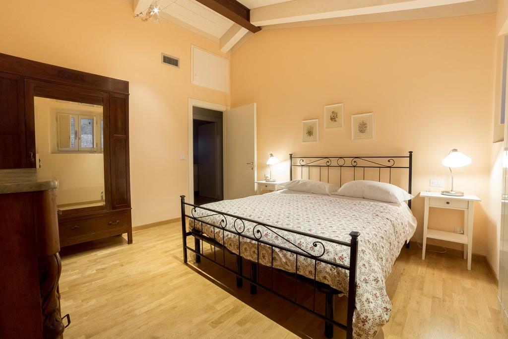 Holiday Home Il Borgo Degli Agrumi Uzzano Екстер'єр фото